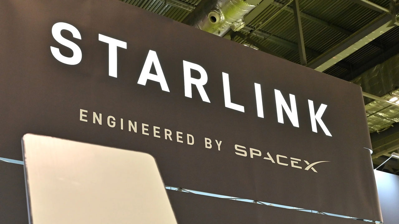 NASA a permis SpaceX să plaseze sateliții Starlink sub ISS.