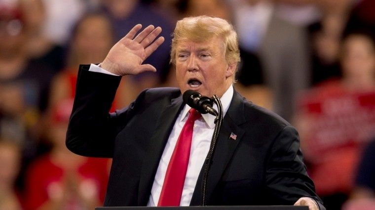 Трамп раскритиковал суд в Калифорнии из-за решения по нелегалам.
