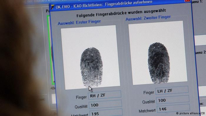 UE îşi extinde controalele asupra propriilor cetăţeni.