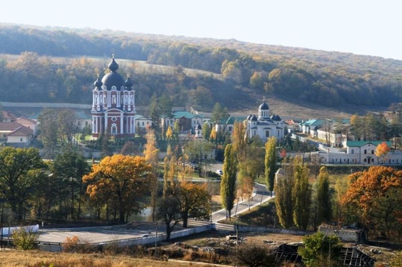 В Молдове насчитывается около 50 монастырей и более 700 церквей. Фото: moldovenii.md