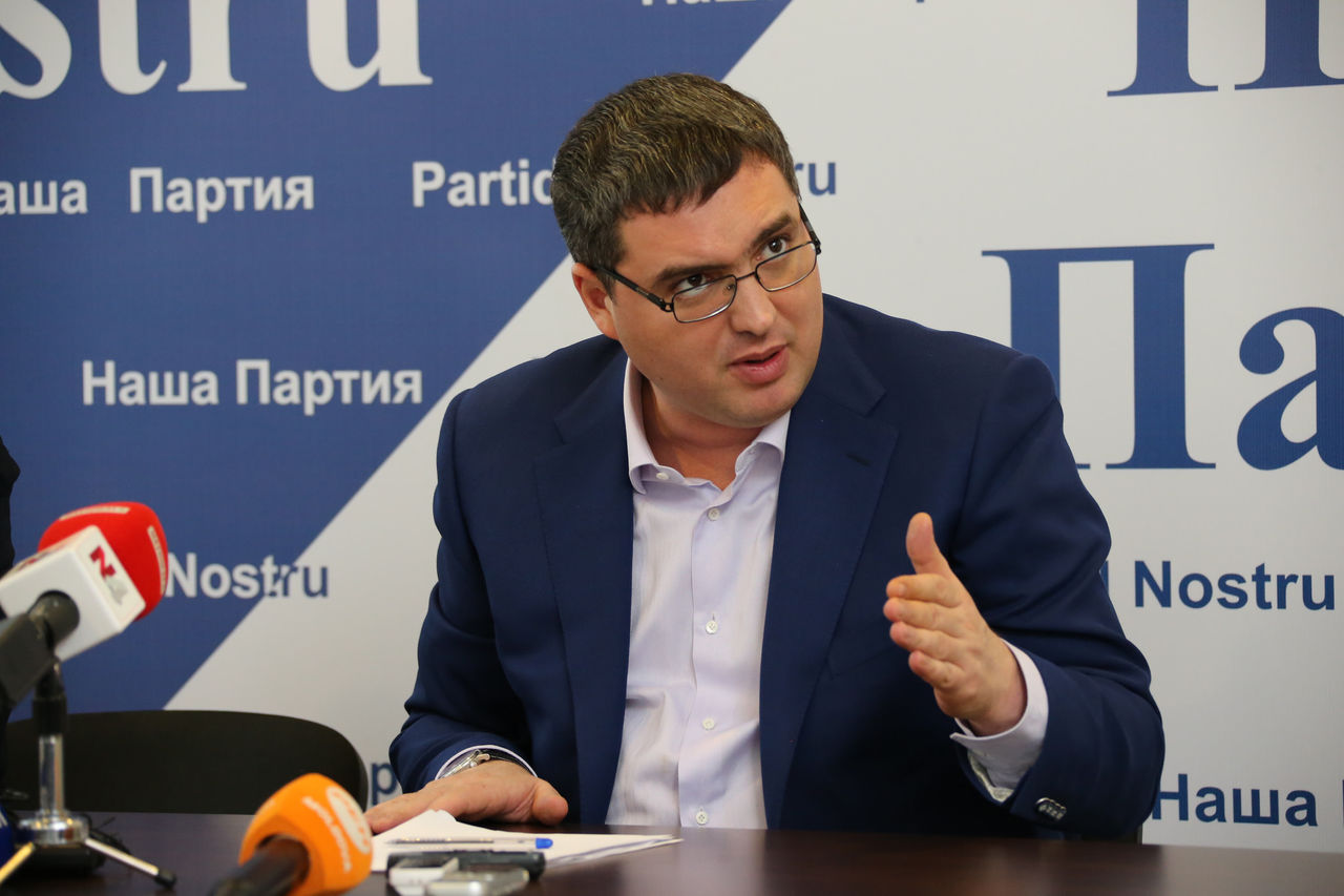 Liderul Partidului Nostru promite că în curând va publica mai multe materiale video de acest gen.