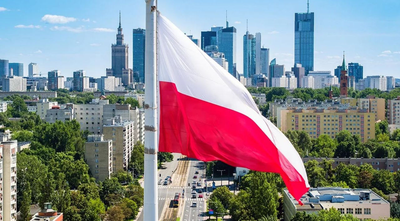 RMF FM: ЕС может наложить санкции на Польшу, если она продлит эмбарго на зерно из Украины.