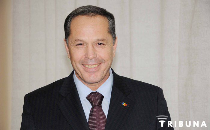 Формузал готов показать на своем примере, что можно вкладывать в бизнес и содержать таким образом семью.