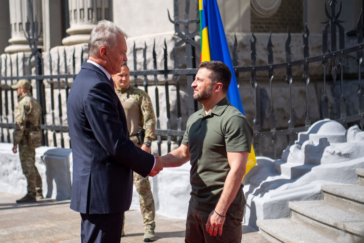 Президент Литвы: Установки NASAMS прибудут в Украину в сентябре.
