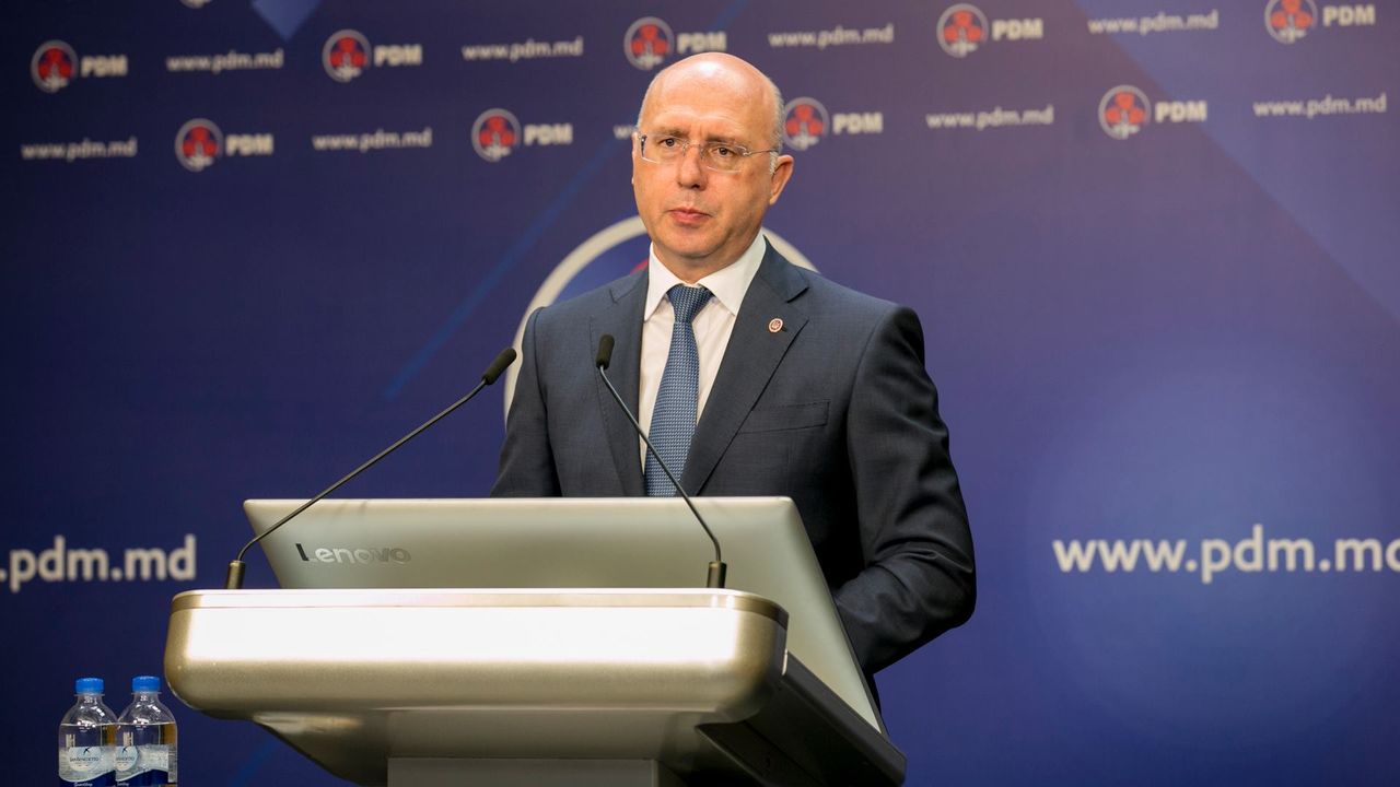 Парламент Молдовы объявил экс-правительство Филипа вне закона и констатировал узурпацию власти в стране.
