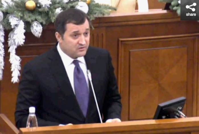 Vlad Filat, în calitate de președinte al fracțiunii parlamentare a PLDM, a făcut mai multe apropouri.