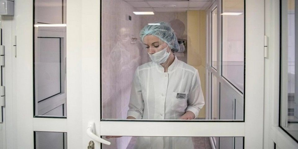 Число жертв COVID-19 в мире превысило 1,7 млн.