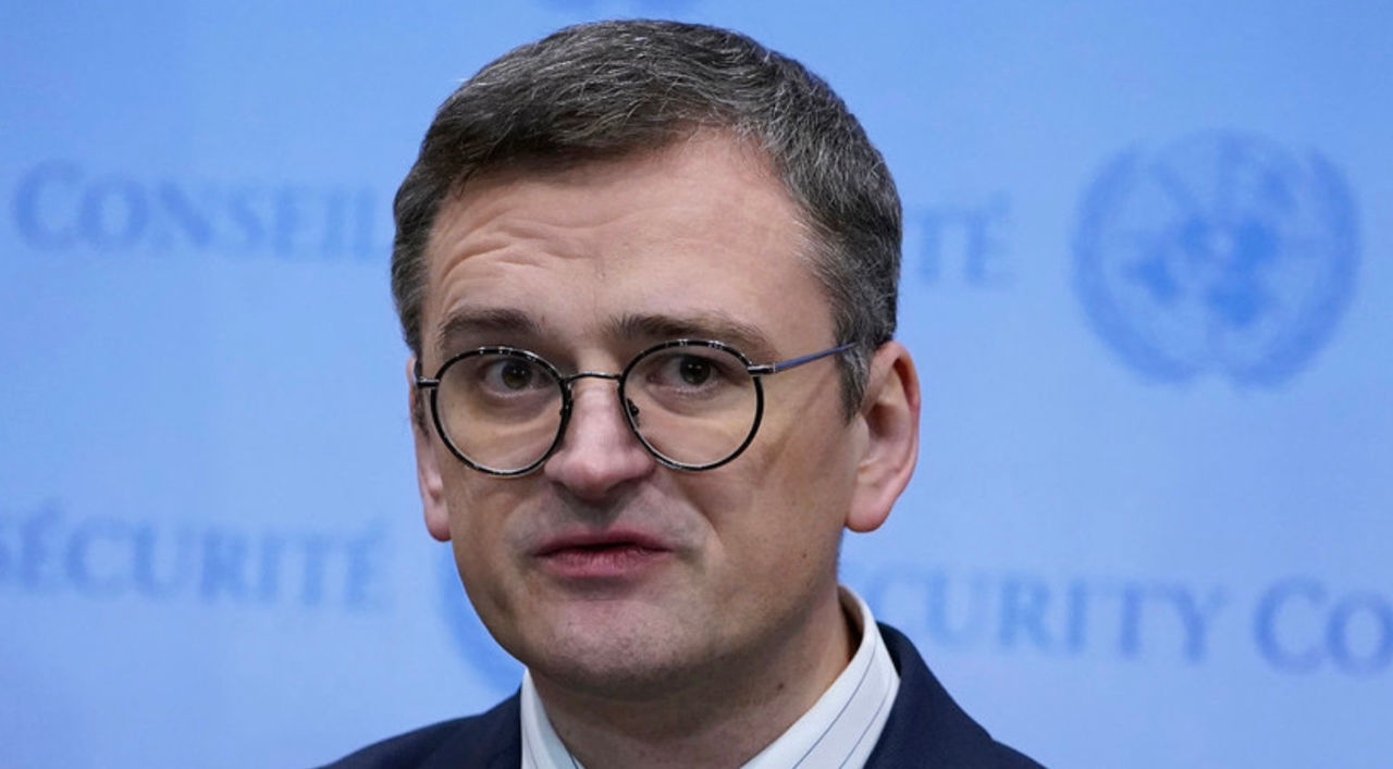 Кулеба: Из-за нехватки людей Украине, может, придется открыть границы мигрантам из Азии.