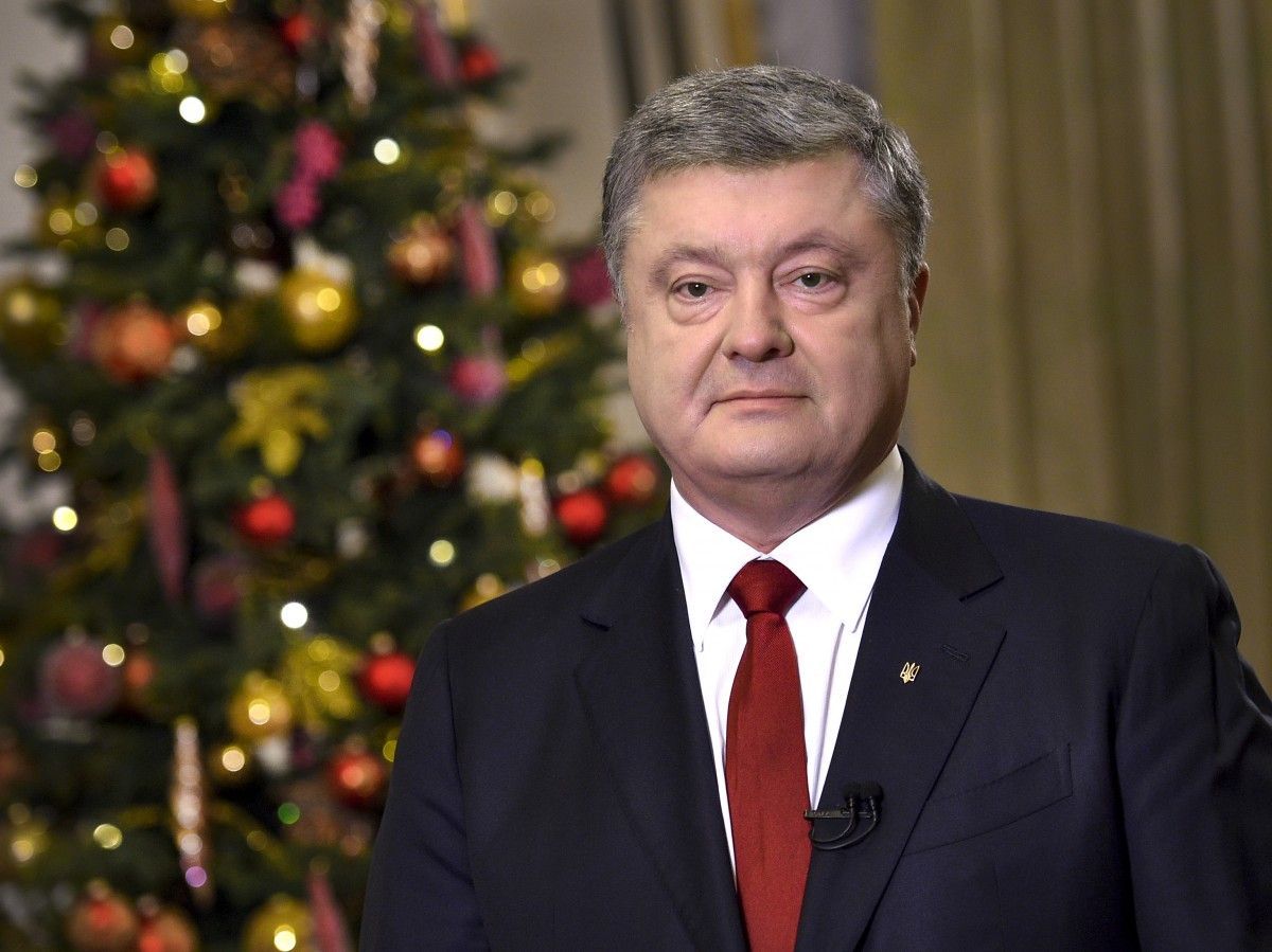 Предыдущие новогодние праздники Порошенко отдохнул на Мальдивах.