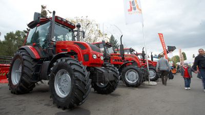 Современная сельскохозяйственная техника стоит недешево. Фото: publika.md