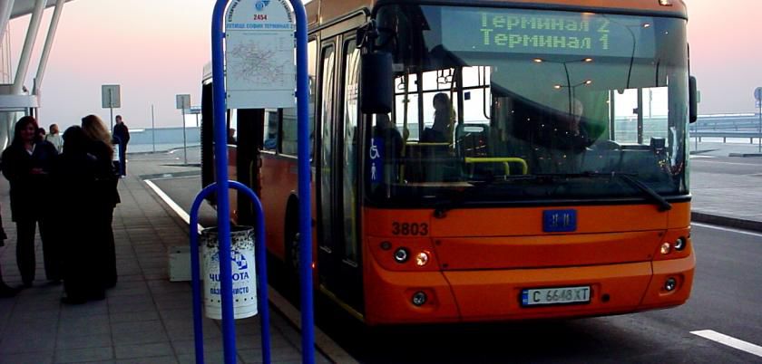 O capitală a unui stat european și-a scumpit biletele pentru călătoriile în transportul public cu 60 la sută. Foto: wikimedia.org