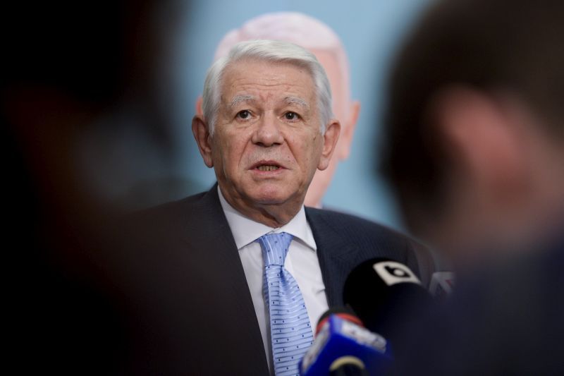 Глава МИД Румынии отверг заявление еврокомиссара о том, что Бухарест хочет уничтожить ЕС.