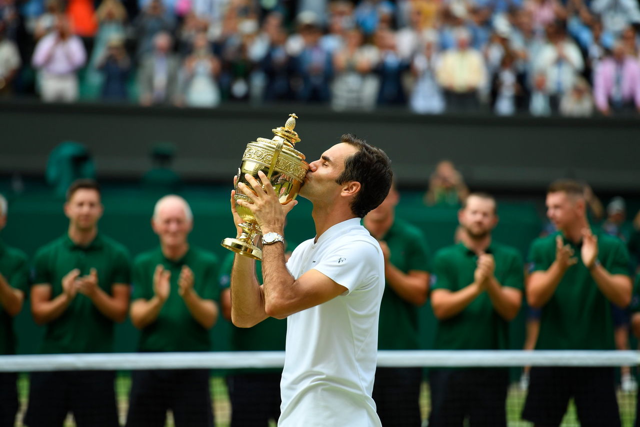  Roger Federer a câștigat la Wimbledon pentru a opta oară în carieră. Foto: Radio Craiova