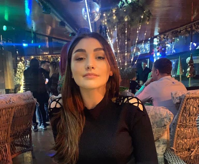 Суд отказался снять арест с квартиры дочери Стояногло