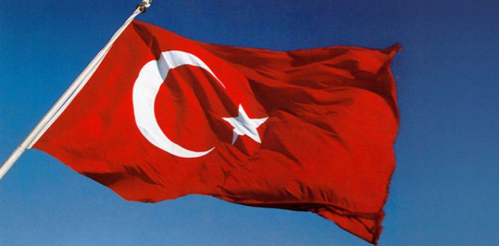 Circa 15.000 de funcţionari, demişi în Turcia prin două decrete oficiale.
