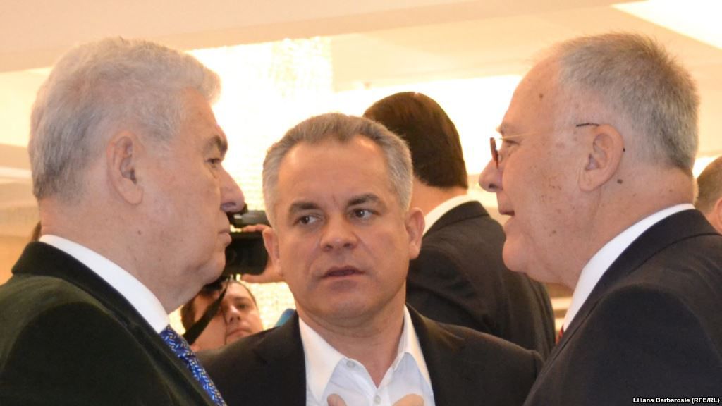 Fostul comunist susține că atunci Plahotniuc era nevoit să aștepte ore întregi în anticamera lui Voronin, dar acum a devenit singurul oligarh, care controlează Republica Moldova.