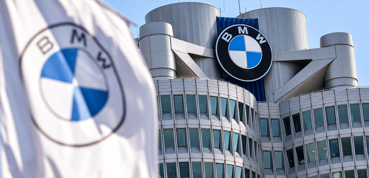 BMW готов заплатить сотни тысяч евро за увольнение сотрудников.