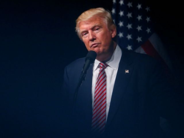 Trump l-a invinuit pe Obama in crearea ISIS.