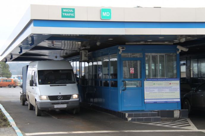 În perioada sărbătorilor pascale, Poliţia de Frontieră şi Serviciul Vamal întreprind o serie de măsuri pentru a reduce timpii de aşteptare la controlul de frontieră.
