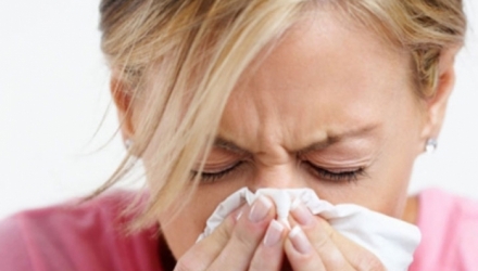 Totodată, 50 de oameni au fost diagnosticați cu pneumonii.