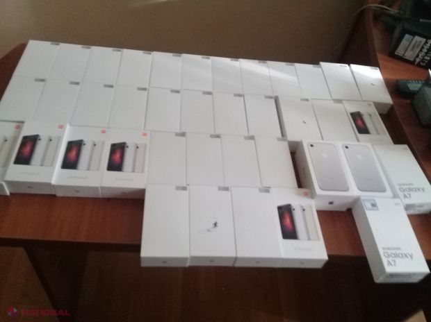 Zeci de smartphone-uri aduse ilegal de la Odesa în R. Moldova. 