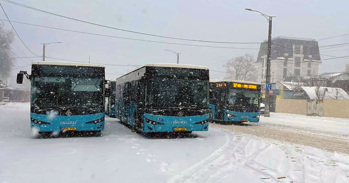Orarul mai multor rute de autobuz va fi modificat în perioada 7-8 ianuarie.