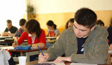 Fetele învaţă mai bine decât baieţii. Foto: jurnal.md