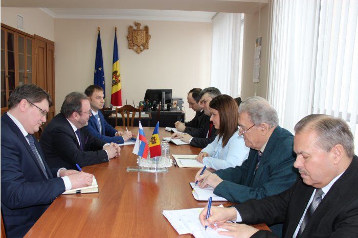 Vicepremierul, întrevedere cu reprezantatul Rusiei. Subiectul abordat