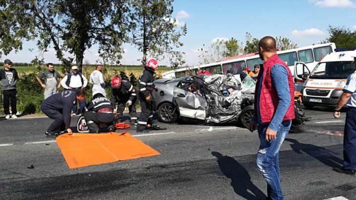 Accident teribil la Constanţa: Trei morţi şi mai mulţi răniţi