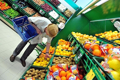Pîinea, laptele, ouăle şi legumele sînt produsele alimentare consumate cel mai mult de moldoveni.