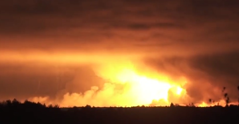 Появилось видео взрывов на складе под Черниговом.