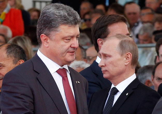 Украинский президент назвал прошлогодний референдум в Крыму попыткой России легализовать захват полуострова.  Фото: hvylya.net