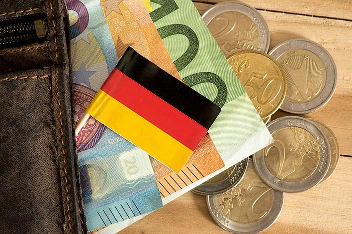 Bild: Почти каждый третий евро из всех пособий по безработице в Германии уходит иностранцам.
