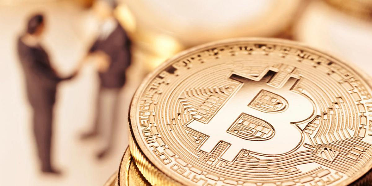 Инвесторы теряют веру в США – и несут рекордные средства в Bitcoin.