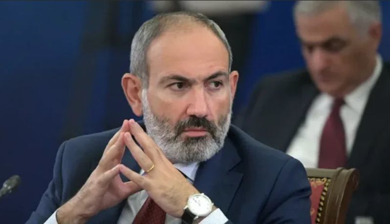 Премьер Армении Пашинян подаст в апреле в отставку.