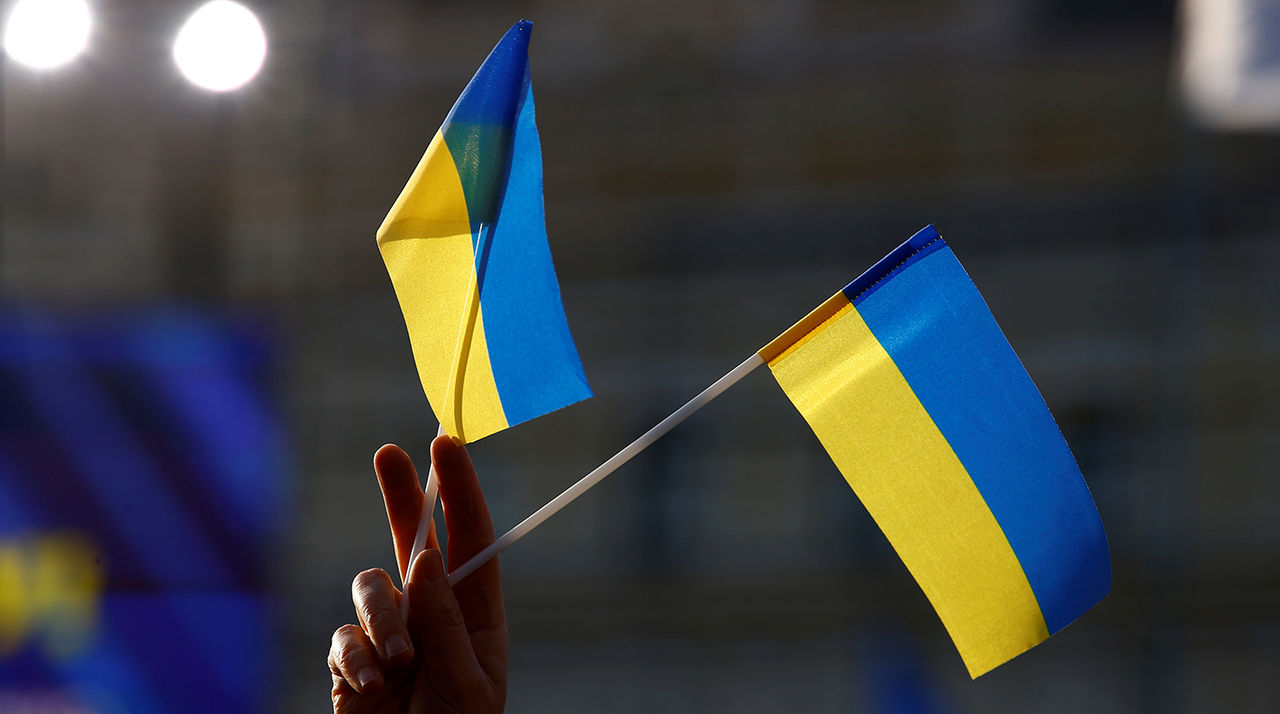 Численность украинского населения резко упала.