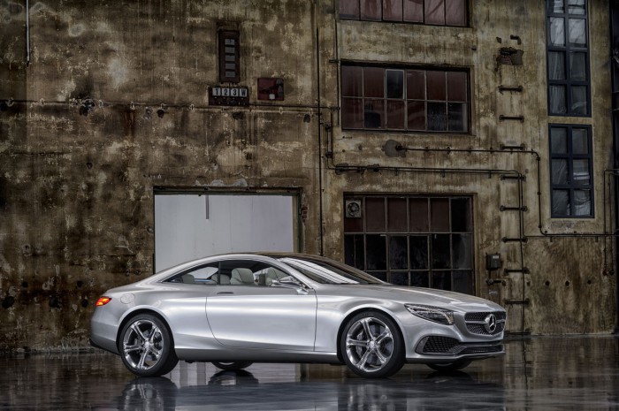 Mercedes S 500 Coupe şi S 63 AMG sunt singurele versiuni disponibile.
