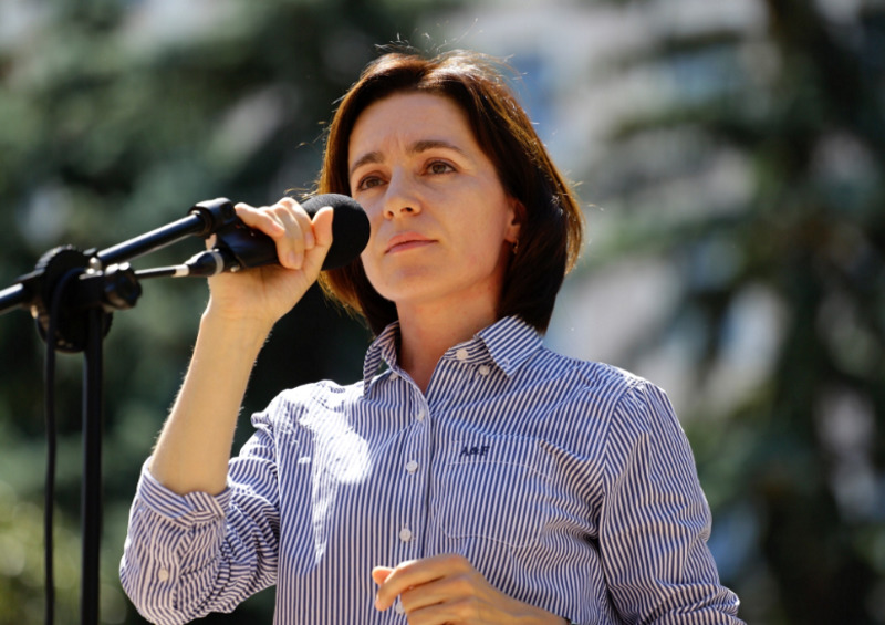 Игорь Додон выдвинул кандидатуру Майи Санду на пост премьера.