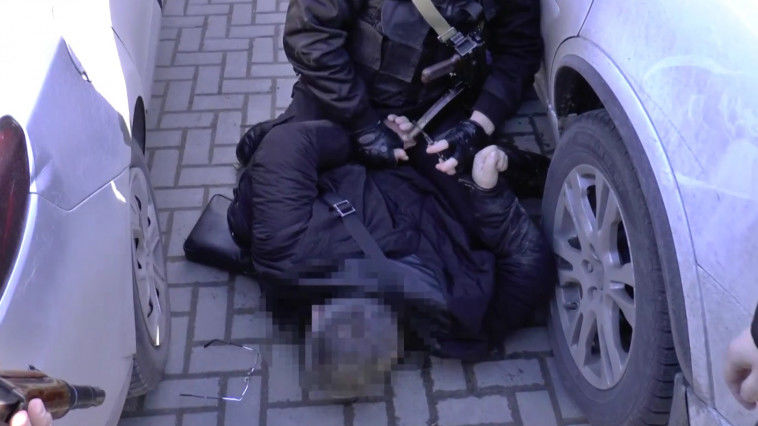 Membrii unei grupări criminale, specializată în evaziuni fiscale și spălarea banilor, a fost anihilată. Foto: captură video