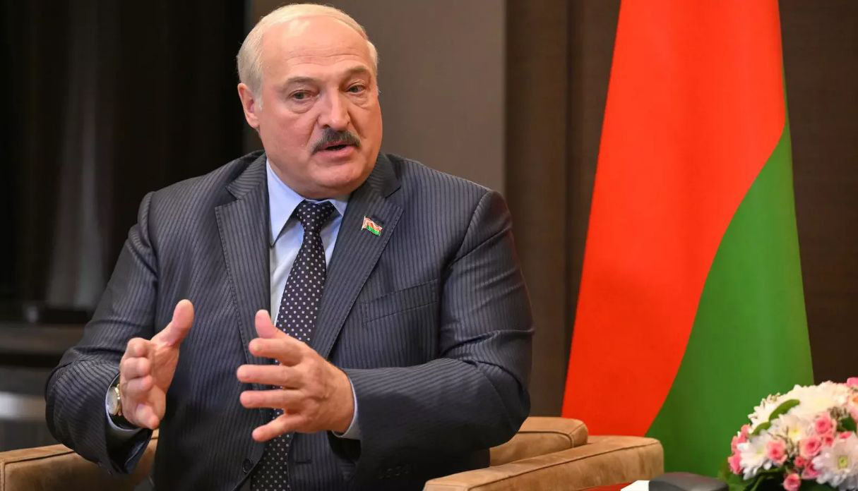 Лукашенко о снарядах с обедненным ураном для Киева: Ответ будет страшным.