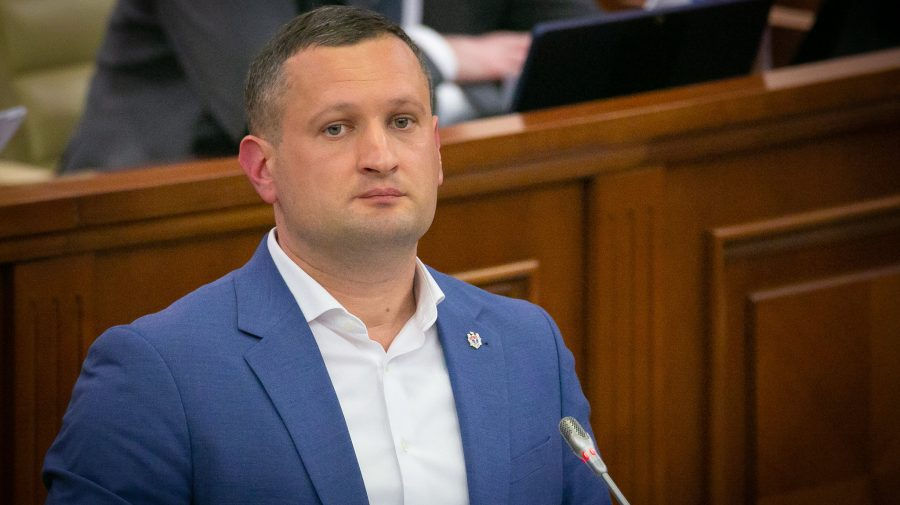 Кептонар о сокращении штата работников посольства РФ: Нужно оценить риски.