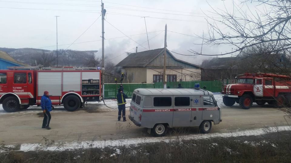 Incendiu la Leova: O persoană, transportată la spital. Foto: leova.org