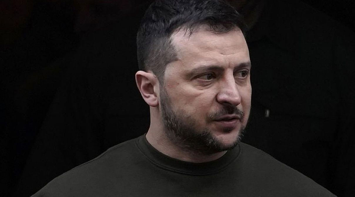Зеленский подписал закон о запрете топонимов, связанных с имперской политикой РФ.