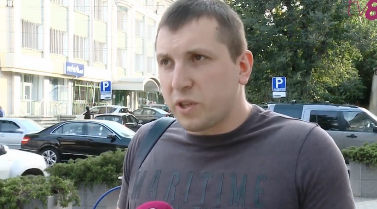 Активист Павел Григорчук.