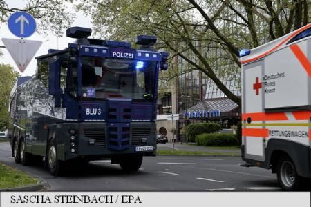 Un foc de armă a fost tras joi de un ofițer de poliție la un spital din Berlin.