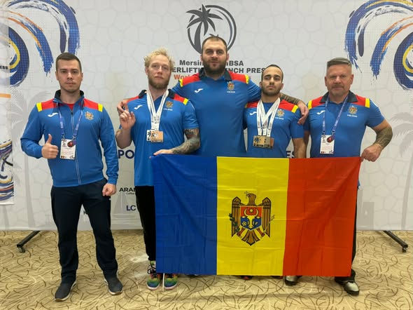 Sportivii moldoveni au câștigat medaliile de argint și bronz la Campionatul Mondial de powerlifting.