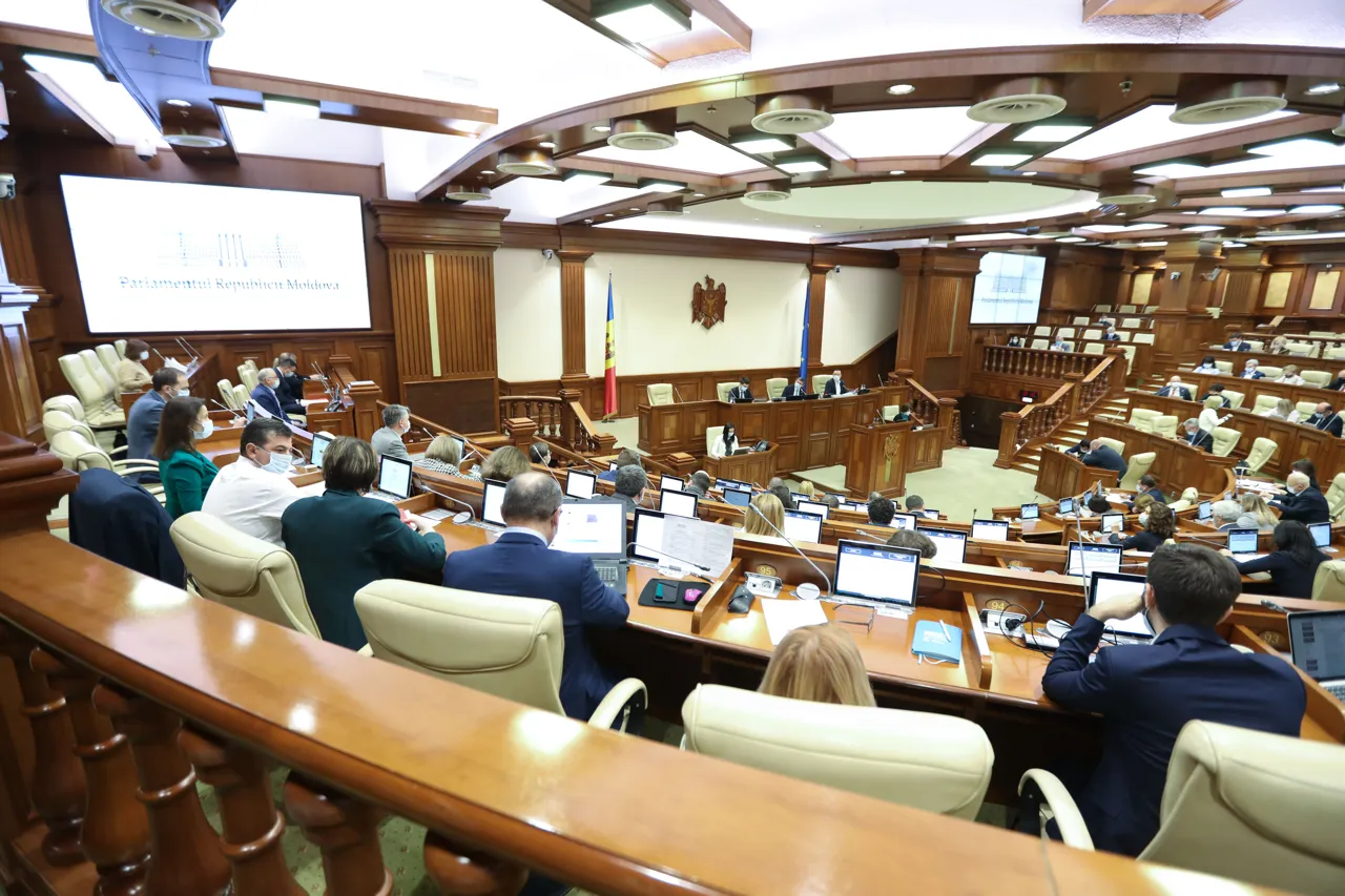 Приняты поправки к закону о реабилитации жертв политических репрессий.
