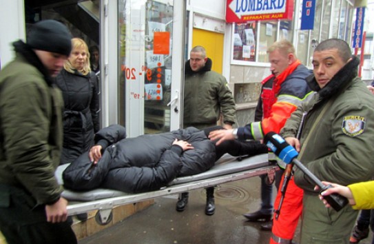 Готова ли примэрия отвечать за травму, полученную женщиной, защищавшей свое право на труд?