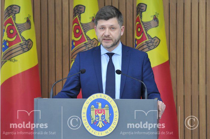 Генеральный секретарь правительства Думитру Удря.