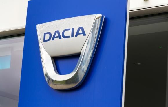 Dacia recheamă în service 1.826 de maşini. 